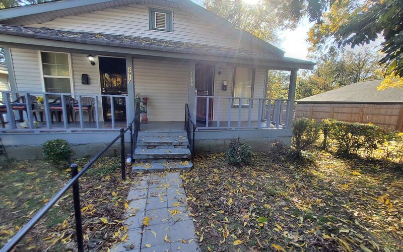 Memphis House: 2917 Yale Ave