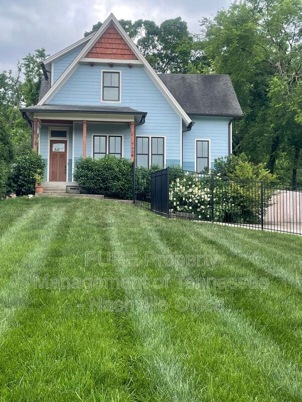 Nashville House: 1405 Kirkland Ave