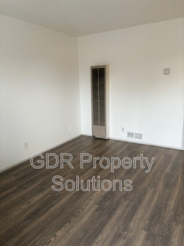 Albuquerque Condo: 1201 Iron Avenue Southwest