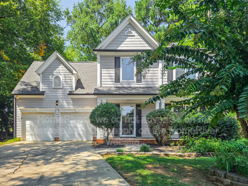 Huntersville House: 7605 Hinman Cir