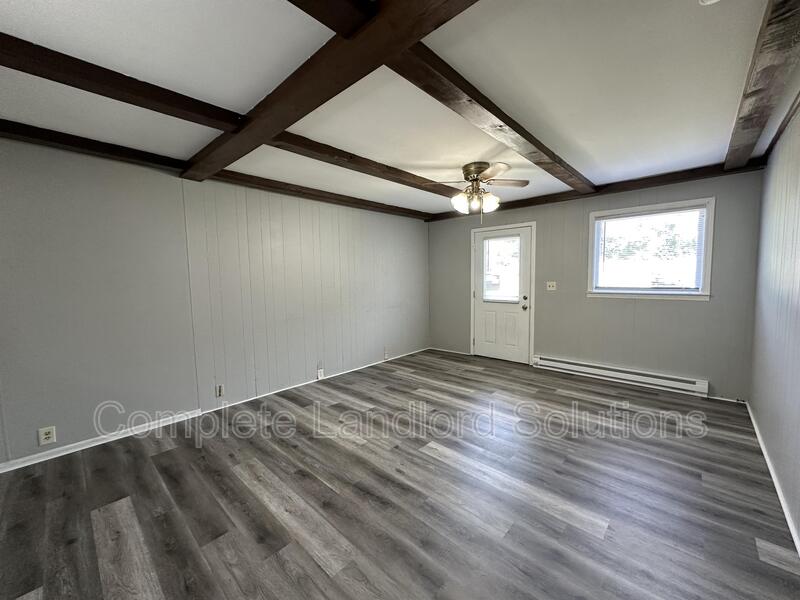 Terre Haute Condo: 6948 North 32nd Street