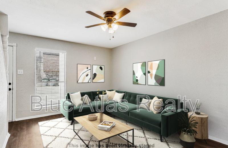 Everman Condo: 406 Noble Avenue - B