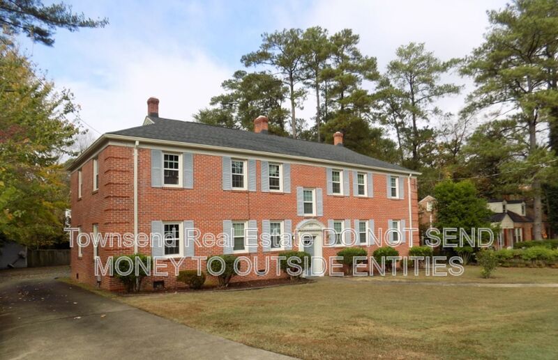 Fayetteville House: 507 Martine Rd.