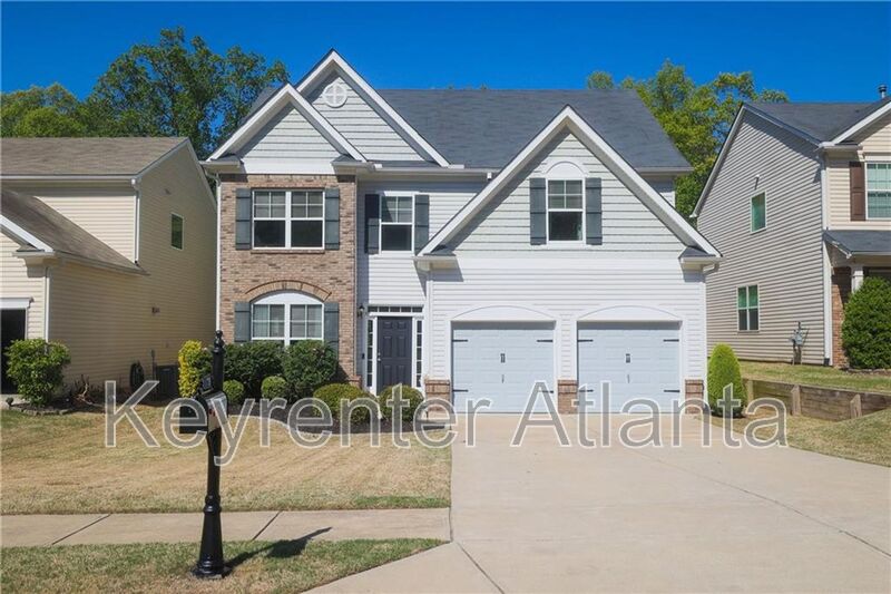 Canton House: 175 Diamond Ridge Ave