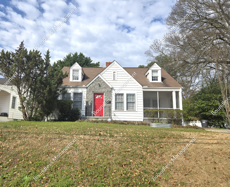 East Point House: 2649 Jefferson Ter