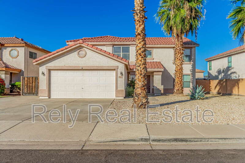 Surprise House: 15554 W Gelding Dr