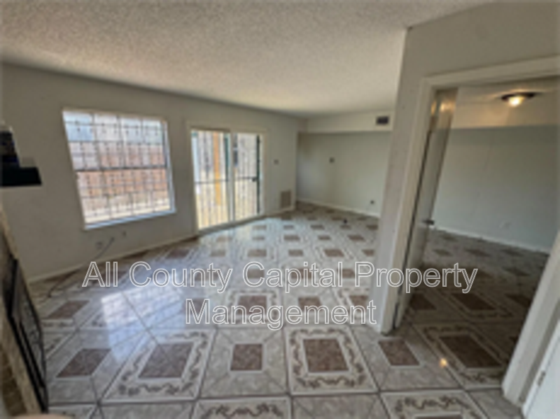 Austin Condo: 2904 Sweeney Ln D