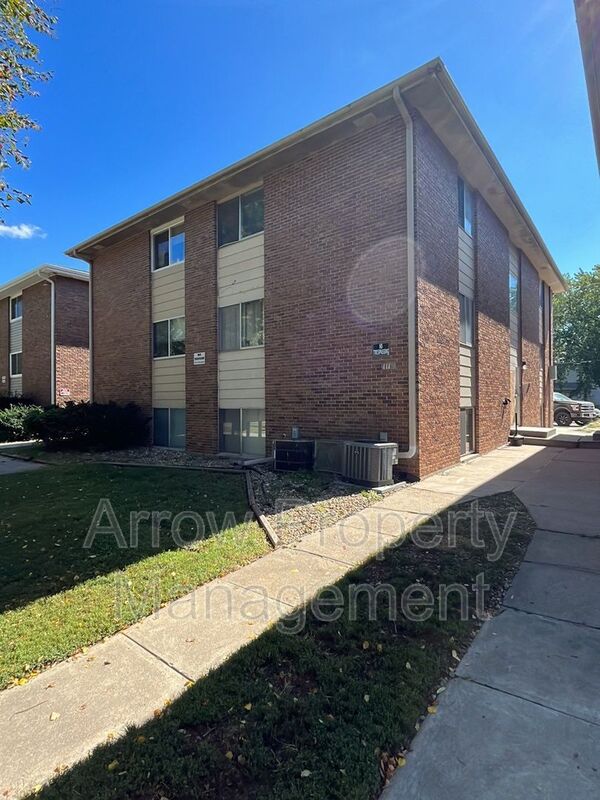 Lincoln Condo: 1119 E Street