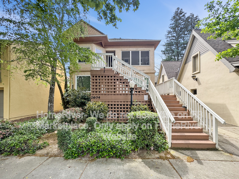 Sacramento House: 2604 H St
