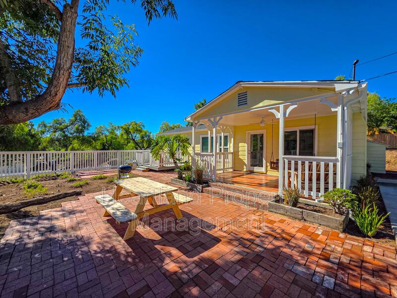 Bonita House: 3326 Orchard Hill Road