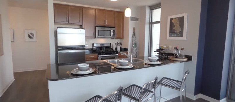 Chicago Condo: 552 W Kinzie St