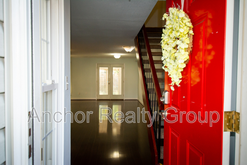 Virginia Beach Condo: 304 Falling Lane