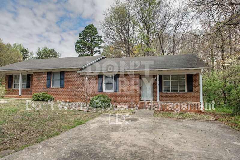 Lexington Condo: 201 Pinecrest Drive