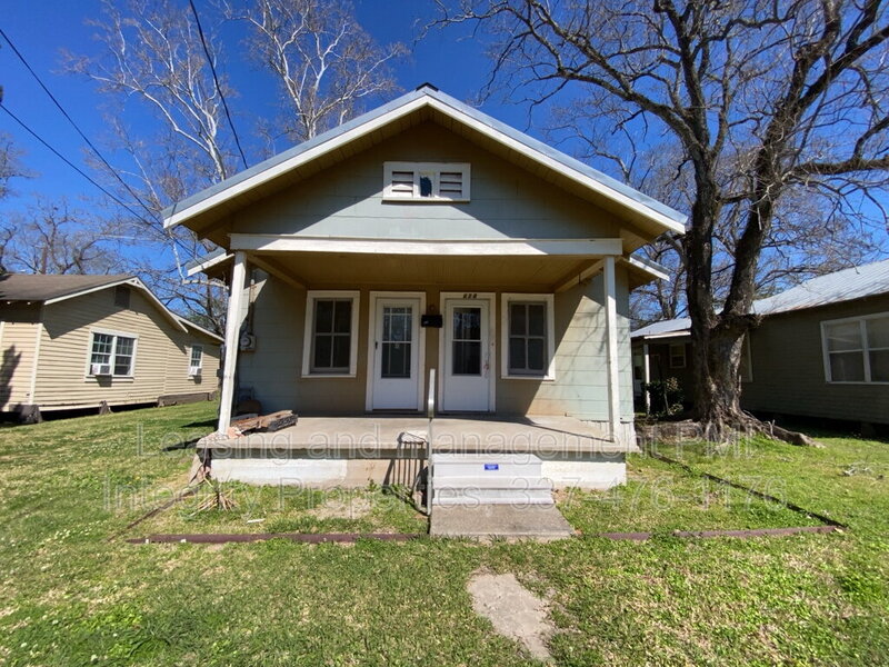 Lafayette House: 218 Royal Street