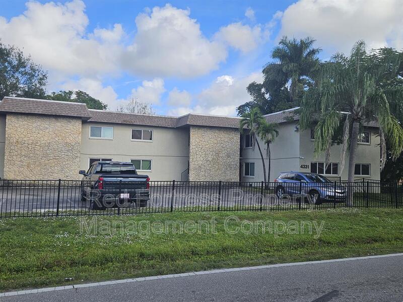 Fort Myers Condo: 4331 Glenwood Ave