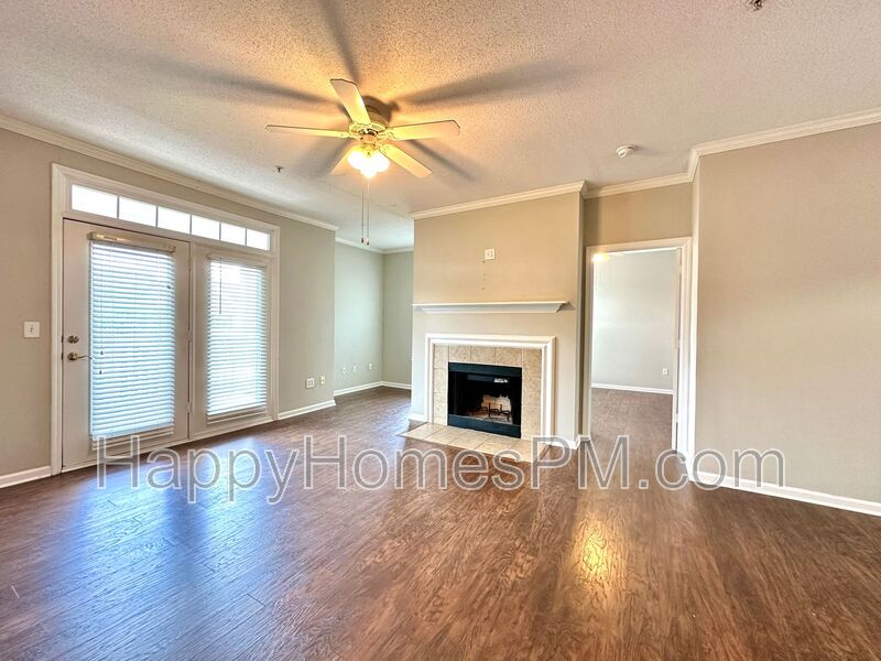 Charleston House: 45 Sycamore Avenue