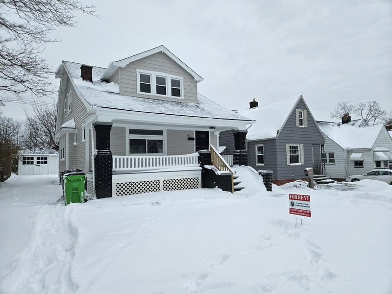 Garfield Heights House: 9614 McCracken Road