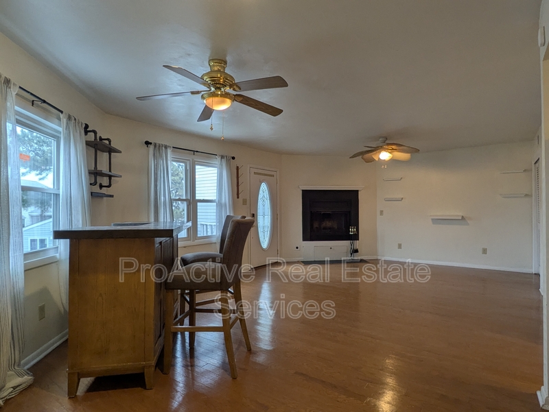 Norfolk Condo: 1326 West Ocean View Avenue