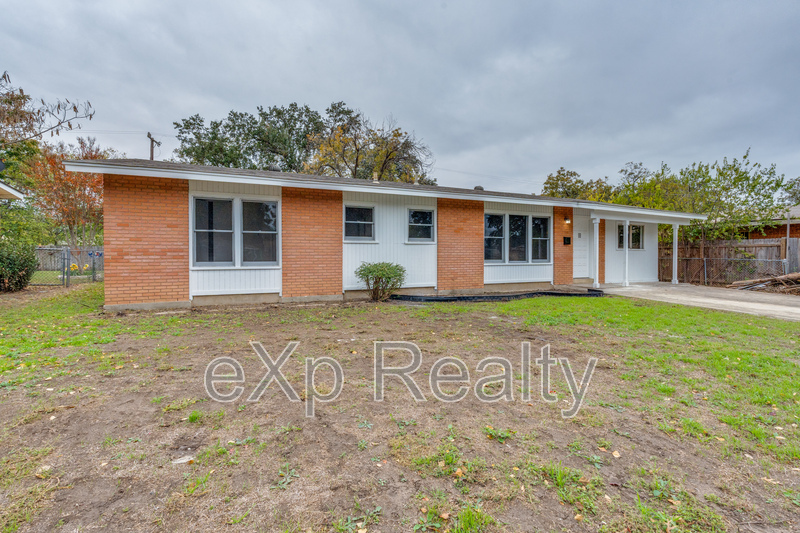 San Antonio House: 322 Kate Schenck