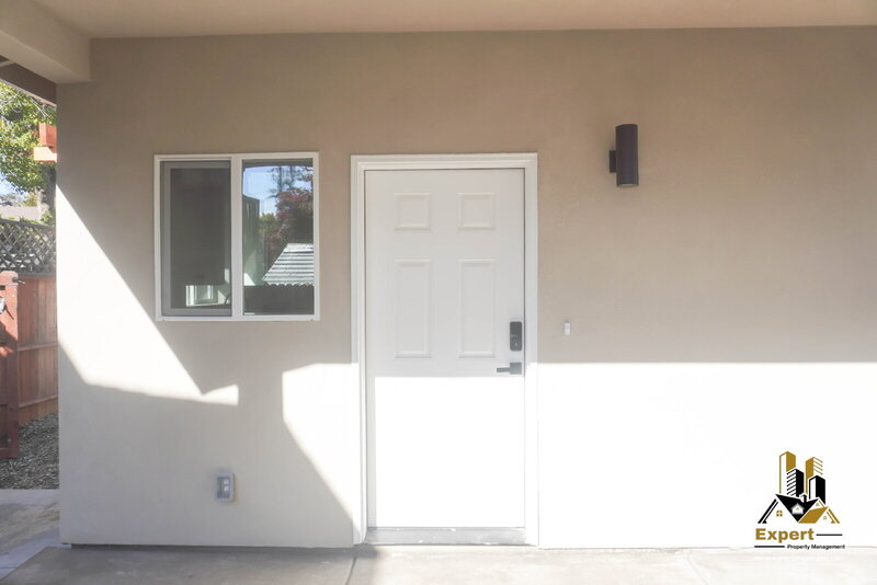 Roseville House: 125 B St