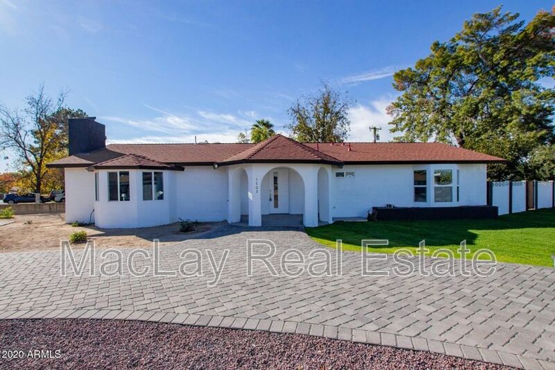 Phoenix House: 1703 W Lane Ave