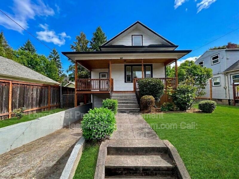 Portland House: 3520 SE 7th Ave