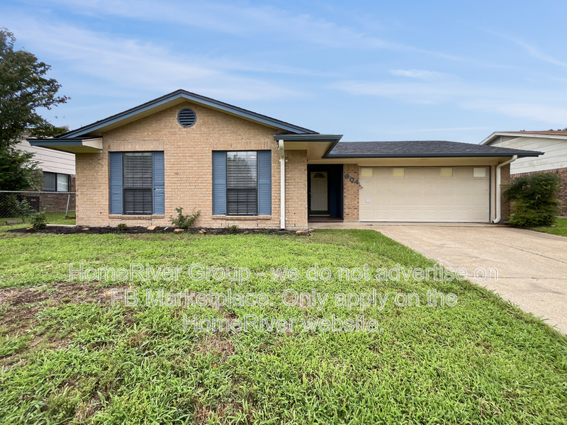 Forney House: 604 Carl C Senter St
