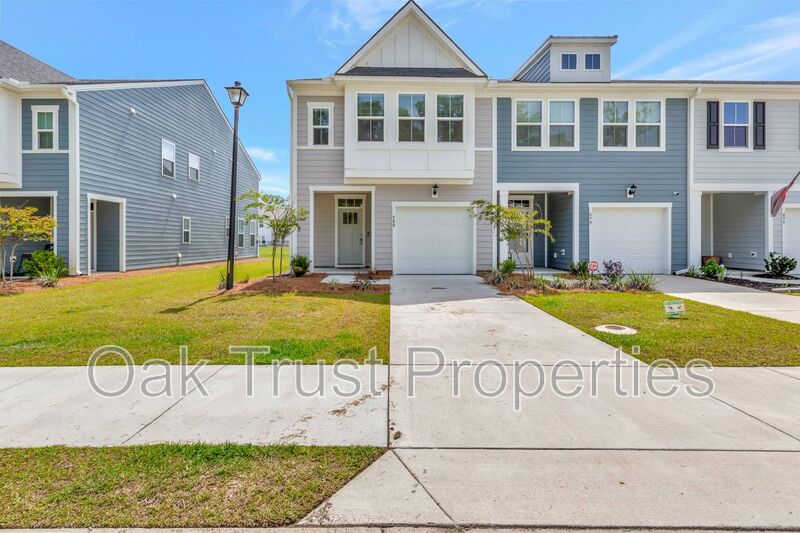 Moncks Corner Townhome: 500 Trotters Lane