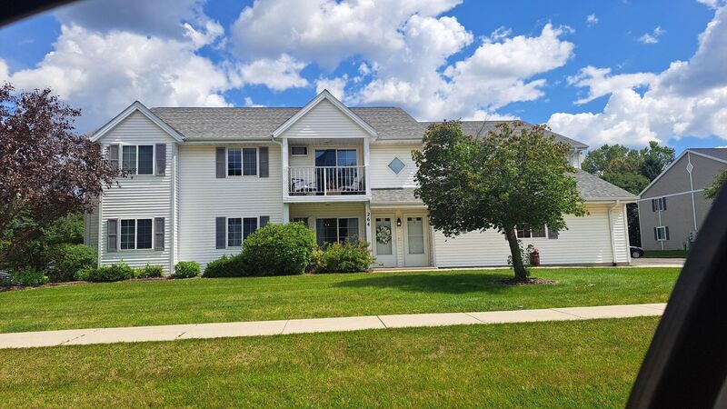 West Bend Condo: 264 Minz Park Circle