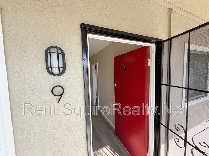 Azusa Condo: 936 W. Foothill Blvd