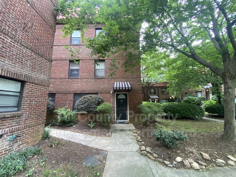 Atlanta Condo: 702 Argonne Ave NE