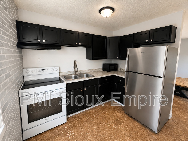 Sioux Falls Condo: 705 W 18th st