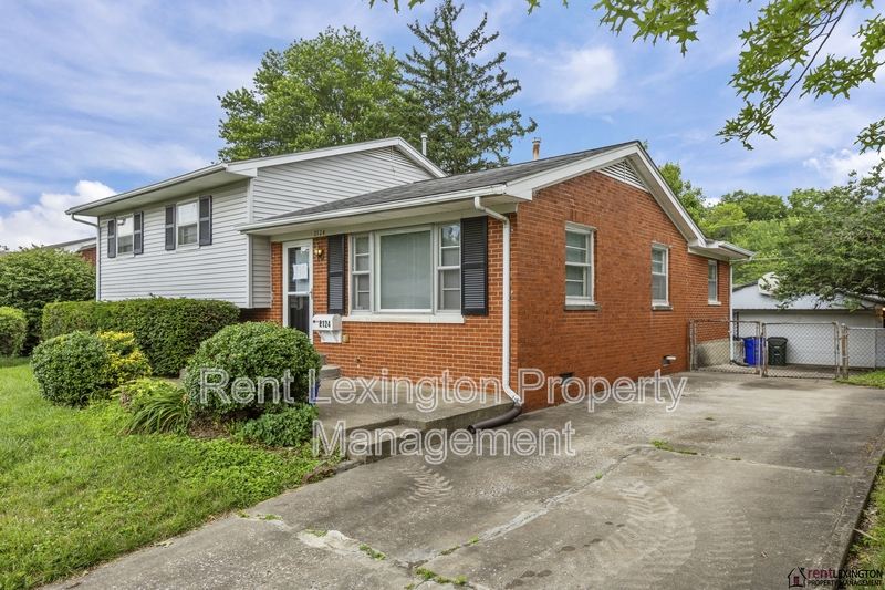 Lexington House: 2124 Violet Road