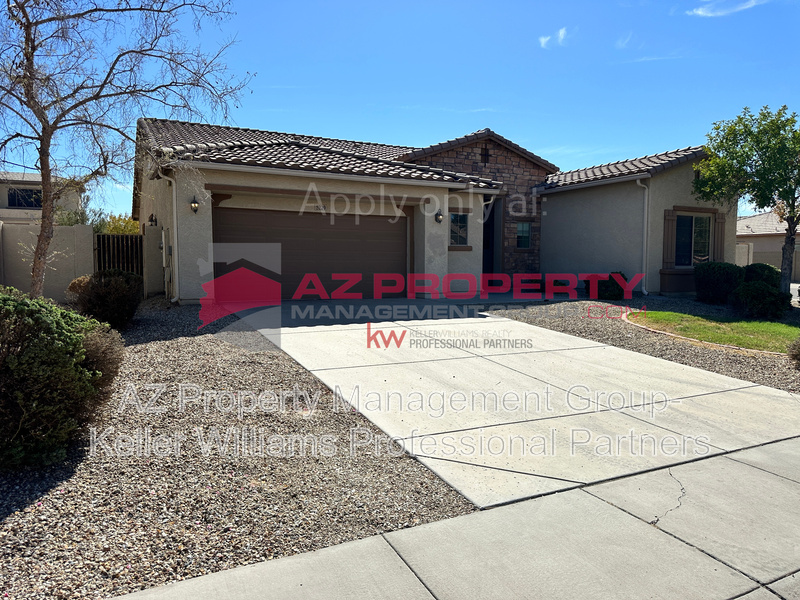 Laveen House: 5229 W Beautiful Ln