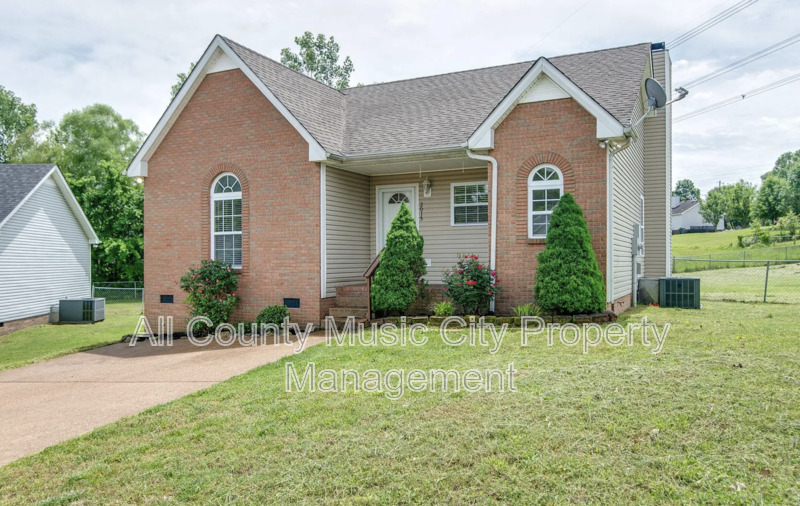 Goodlettsville House: 2015 Holloway Ct