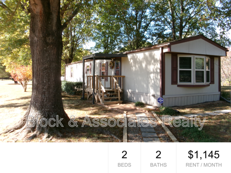 Greensboro House: 6991-A Spencer Dixon Rd