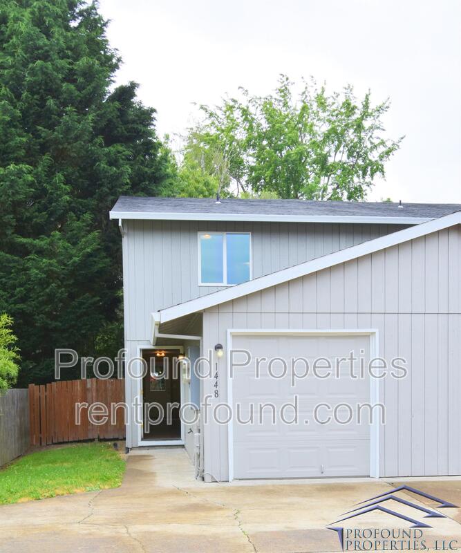 Hillsboro Condo: 1448 NE Thomas Court