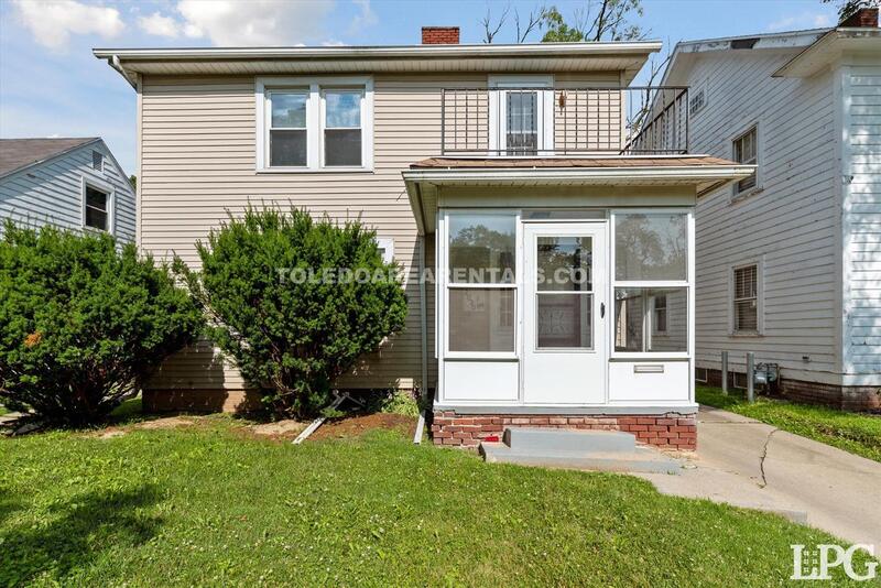 Toledo Condo: 2030 Wyndhurst Rd Upper