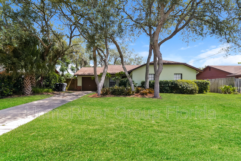 Request a Viewing for 15 E Thrush St Tenant Turner