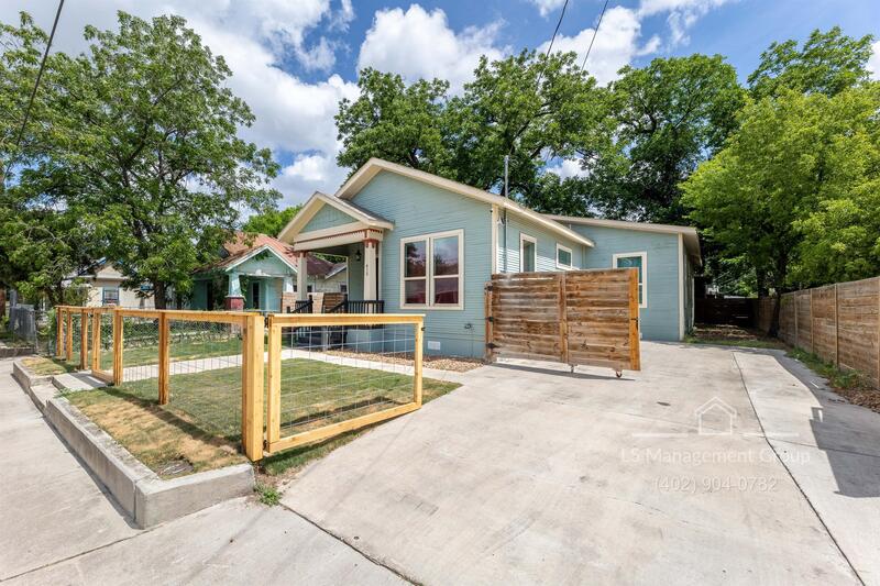 San Antonio House: 415 Furnish Avenue