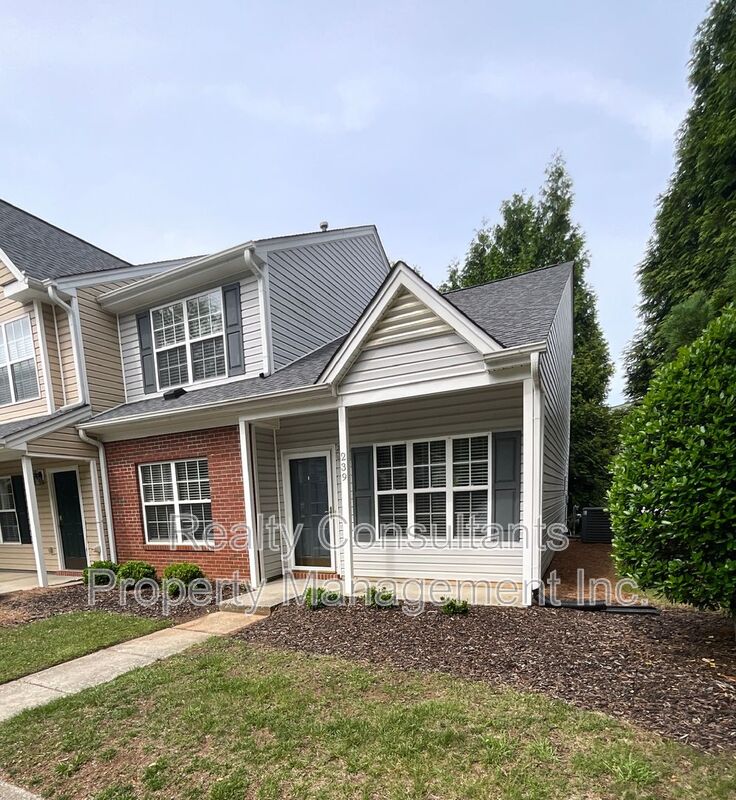 Greensboro House: 239 Bridford Downs
