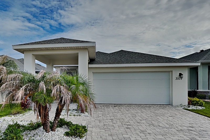 New Smyrna Beach House: 3109 King Palm Dr