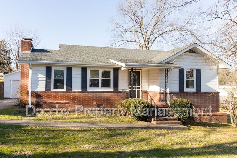 Rossville House: 103 Bentley Dr