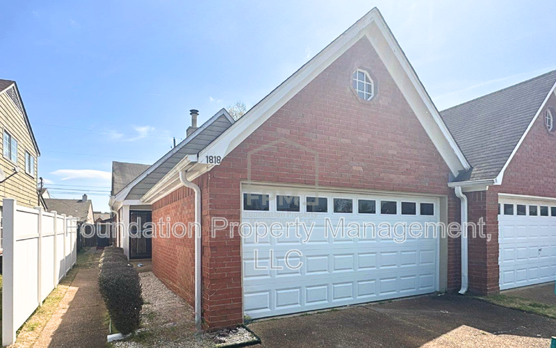 Memphis House: 1818 Winship Drive