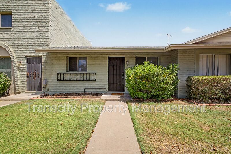 Mesa House: 225 N Standage