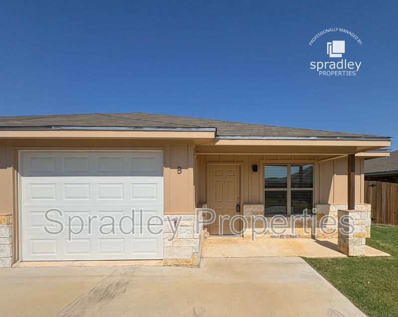Belton Condo: 1008B Llano Ct