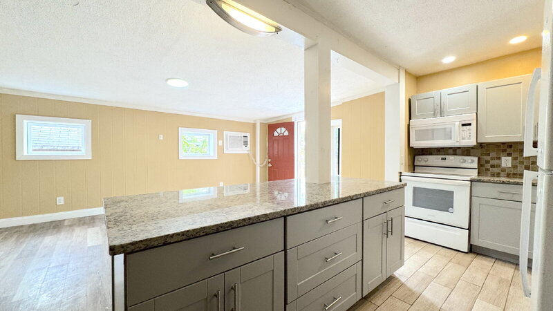 Daytona Beach Condo: 170 Kingston Ave