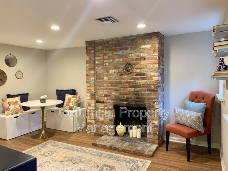 Washington Condo: 1434 A St SE