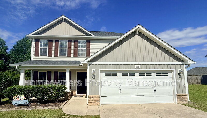 Raeford House: 138 Ladden Ln