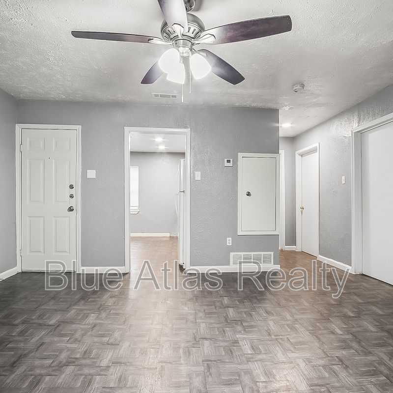 Irving Condo: 2215 Riverview Drive - D
